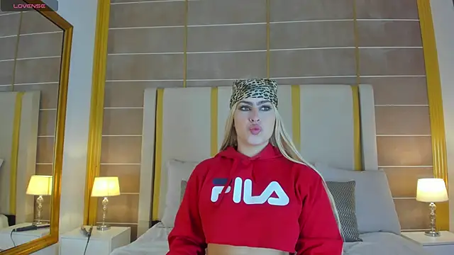 WenFox online show from March 2026 11:37:02 AM