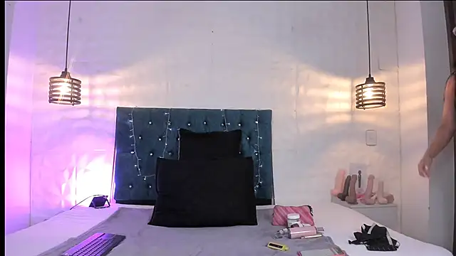 samantha foxyy online show from June 2026 11:37:02 AM