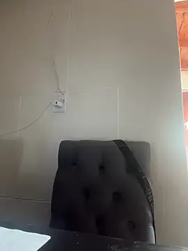 Snapshot of Jimena_luvv chatting on February 2026 01:43:02 PM Jimena luvv online show from February 2026 01:43:02 PM