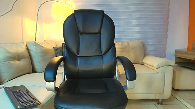 ricky spensar23cm  online show from April 2026 12:23:01 AM