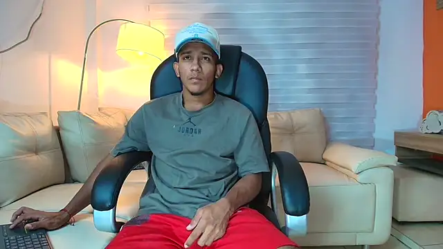 ricky spensar23cm  online show from April 2026 01:11:02 AM