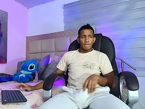 Snapshot of ricky_spensar23cm_ chatting on February 2026 02:07:02 AM ricky spensar23cm online show from February 2026 02:07:02 AM