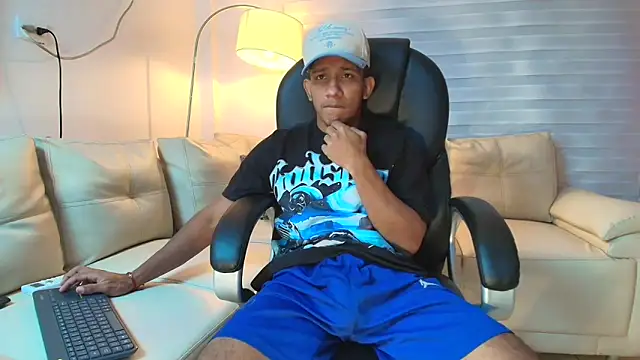 ricky spensar23cm  online show from April 2026 01:56:02 AM