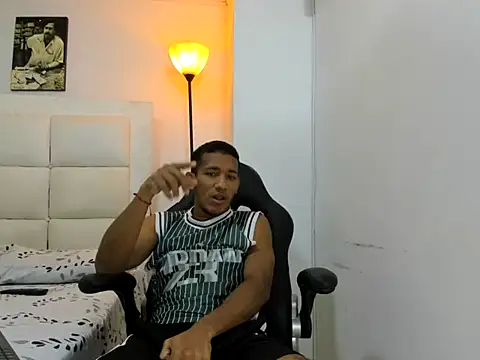 Snapshot of ricky_spensar23cm_ chatting on February 2026 02:12:02 AM ricky spensar23cm online show from February 2026 02:12:02 AM