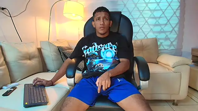 ricky spensar23cm  online show from April 2026 12:28:02 AM