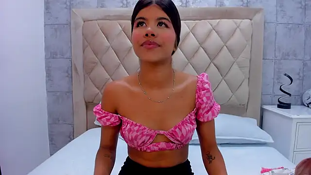 Snapshot of SidneyBrownn_ chatting on February 2026 11:23:01 PM SidneyBrownn online show from February 2026 11:23:01 PM