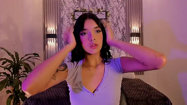 ChloeeMasonn online show from May 2026 11:02:01 AM