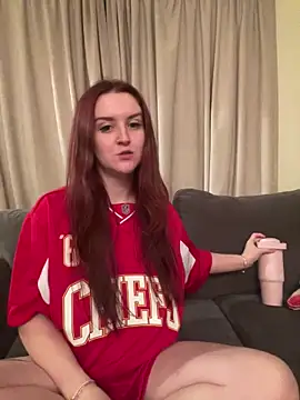 Snapshot of PoppySlut6999 chatting on February 2026 10:17:01 PM PoppySlut6999 online show from February 2026 10:17:01 PM