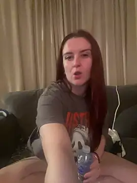 Snapshot of PoppySlut6999 chatting on February 2026 09:37:02 PM PoppySlut6999 online show from February 2026 09:37:02 PM