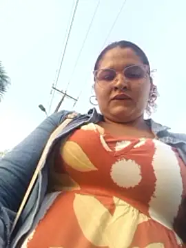 Adina Skaly online show from March 2026 10:45:01 PM