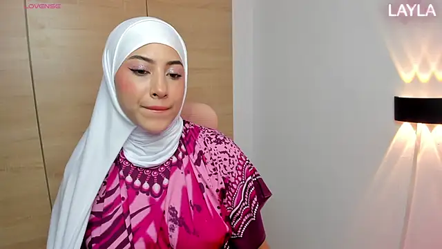 LAY LA  online show from January 2026 08:51:02 PM