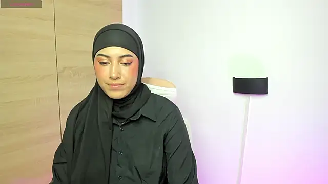 LAY LA  online show from February 2026 10:42:01 PM