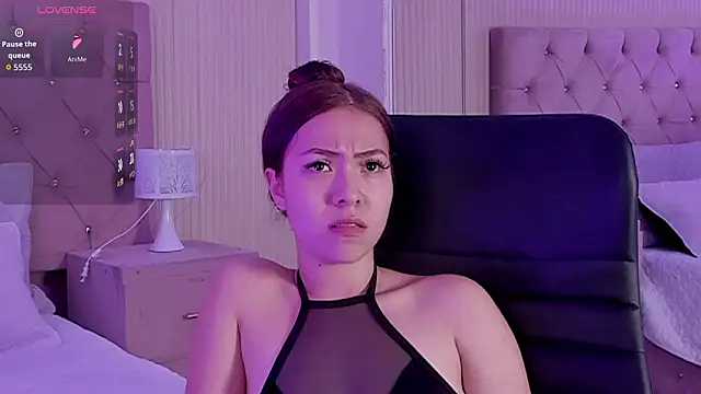 lizzyrossie online show from February 2026 07:48:01 PM