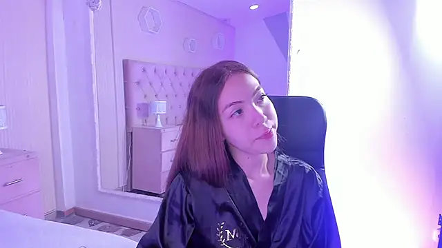 lizzyrossie online show from February 2026 01:32:01 PM