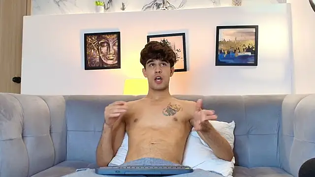 PRETTY COCK1 online show from March 2026 01:37:02 AM