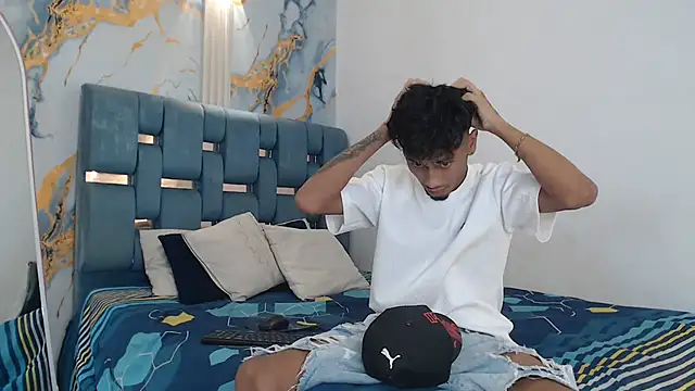 Snapshot of PRETTY_COCK1 chatting on February 2026 03:35:02 PM PRETTY COCK1 online show from February 2026 03:35:02 PM