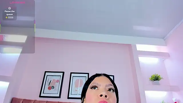 Sophia Salem online show from February 2026 07:14:01 PM