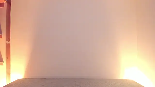 Axel nova online show from February 2026 07:02:01 PM