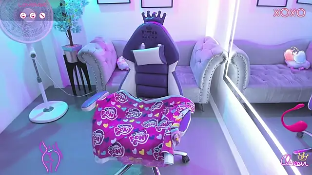 Victoria  doll online show from April 2026 12:34:01 PM