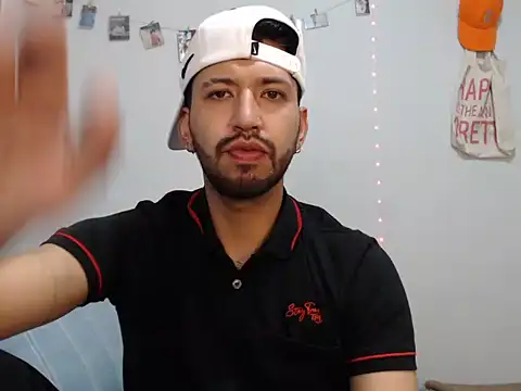 thomass1018 online show from June 2026 02:57:02 AM