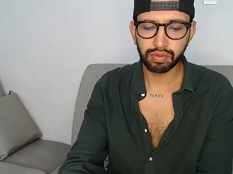 thomass1018 online show from July 2026 07:31:01 PM