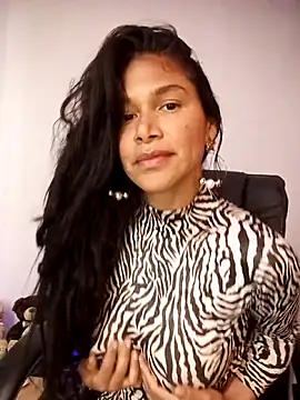 Snapshot of _aish_a chatting on February 2026 01:54:01 PM aish a online show from February 2026 01:54:01 PM