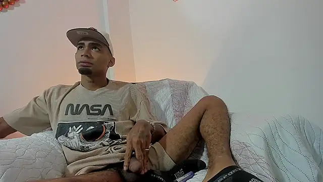 Rpoolrboy online show from April 2026 06:58:01 PM