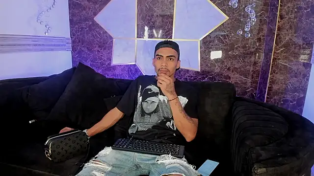 Rpoolrboy online show from February 2026 07:55:02 PM