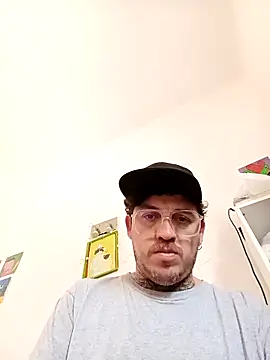 Snapshot of helloandi chatting on April 2026 05:26:01 PM helloandi online show from April 2026 05:26:01 PM