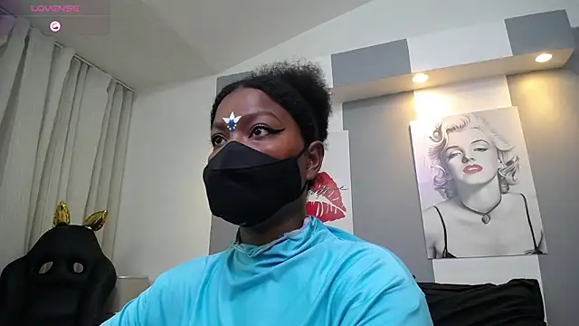 kavya suri  online show from February 2026 06:52:01 PM