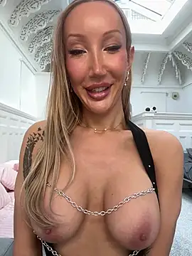 Allana29 online show from May 2026 05:13:01 PM