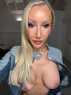Allana29 online show from March 2026 11:41:01 PM