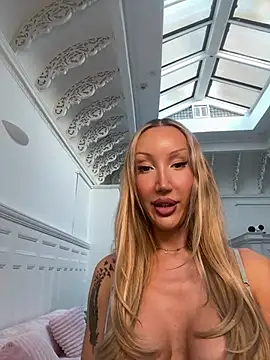 Allana29 online show from May 2026 07:34:02 PM