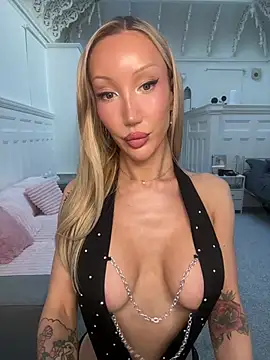 Allana29 online show from May 2026 07:43:02 PM