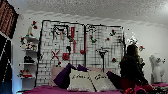 Snapshot of playful-girls chatting on February 2026 01:44:01 PM playful-girls online show from February 2026 01:44:01 PM