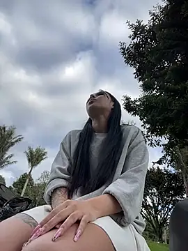 scarlett pinkk1 online show from April 2026 10:13:01 PM