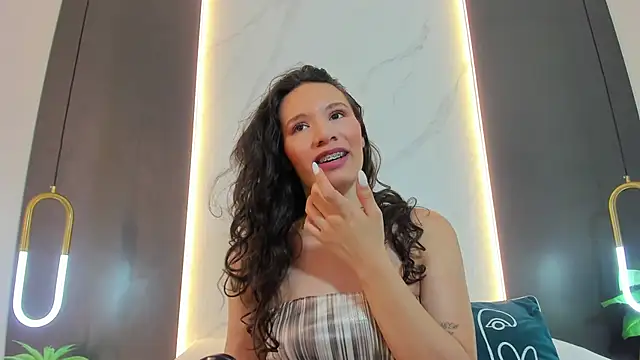 valeryn  rosse online show from February 2026 02:12:01 AM