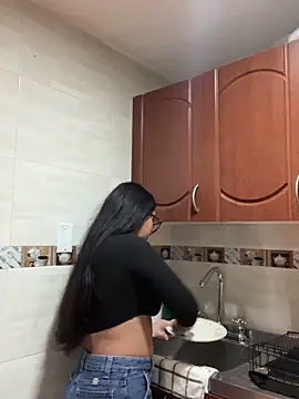 Snapshot of Violetta_pinkk1 chatting on February 2026 03:29:01 AM Violetta pinkk1 online show from February 2026 03:29:01 AM