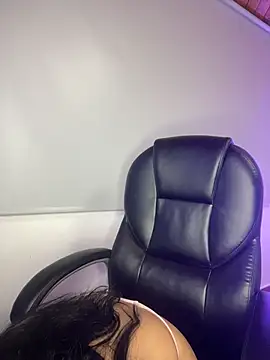 Snapshot of Violetta_pinkk1 chatting on February 2026 03:51:02 AM Violetta pinkk1 online show from February 2026 03:51:02 AM