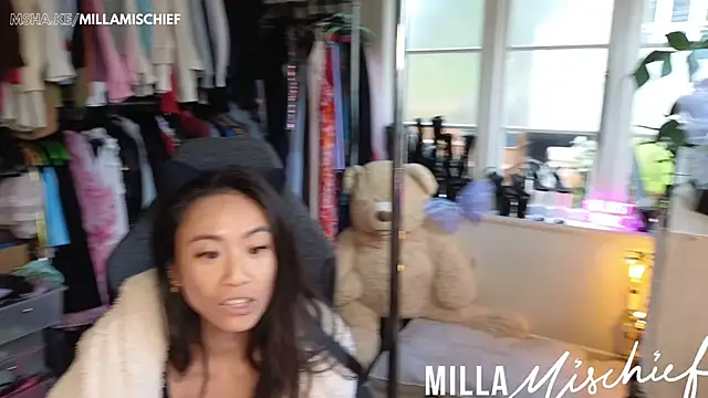 millamischief online show from April 2026 08:55:02 PM