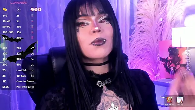 Snapshot of SweetDevil_7 chatting on June 2026 10:48:01 PM SweetDevil 7 online show from June 2026 10:48:01 PM