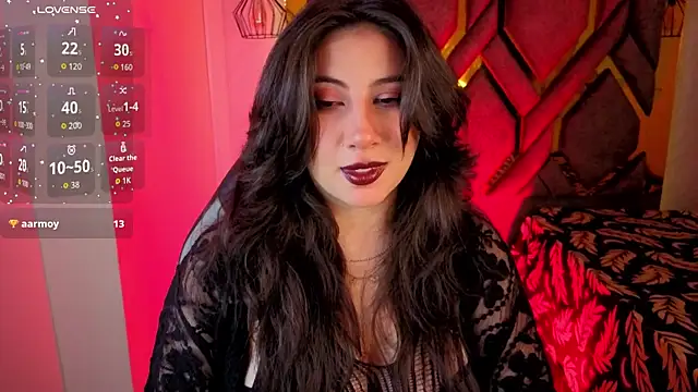 Luvienne online show from April 2026 06:58:02 PM