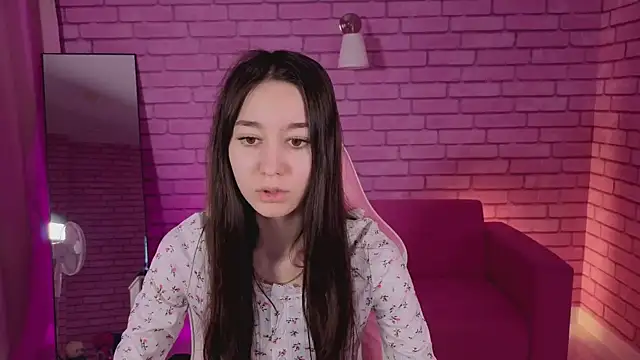 Nicole Brownie online show from February 2026 08:33:02 AM