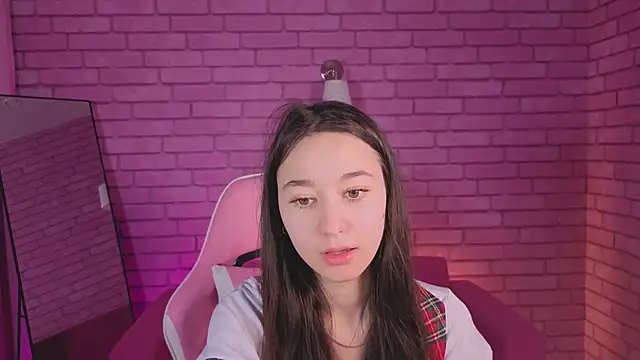 Nicole Brownie online show from April 2026 01:23:02 AM