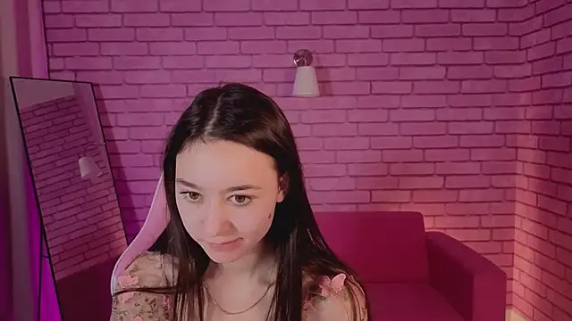 Nicole Brownie online show from February 2026 03:41:01 AM