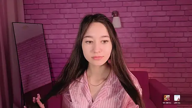 Nicole Brownie online show from May 2026 12:47:02 AM