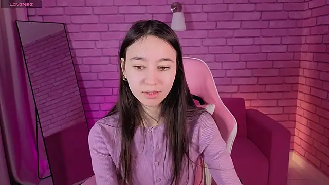 Nicole Brownie online show from March 2026 12:43:01 AM