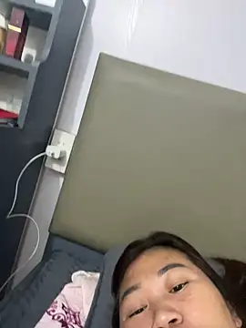 Puka2001 online show from April 2026 02:56:02 PM