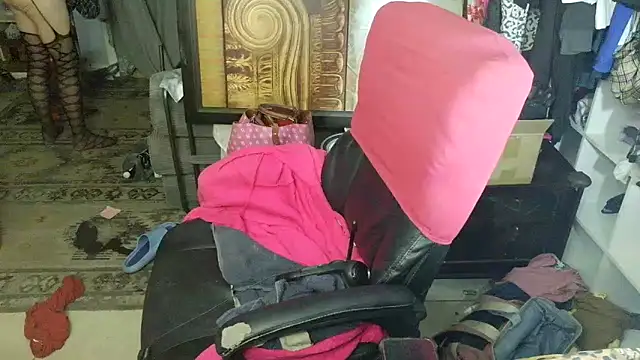 starandsky online show from April 2026 02:51:02 AM