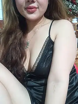 LinaLy99 online show from May 2026 07:23:01 AM